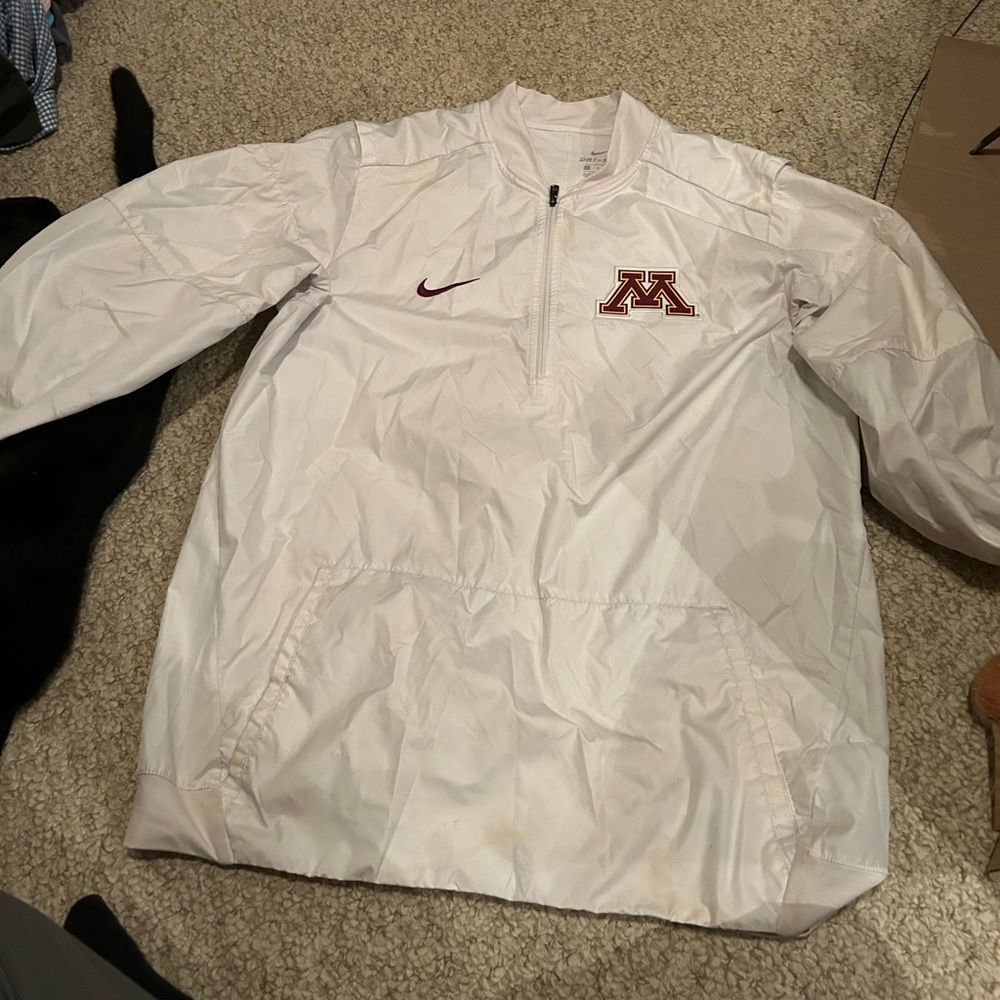 Men’s Nike Dri-Fit University of Minnesota Gophers Quarter Zip Pullover (L)